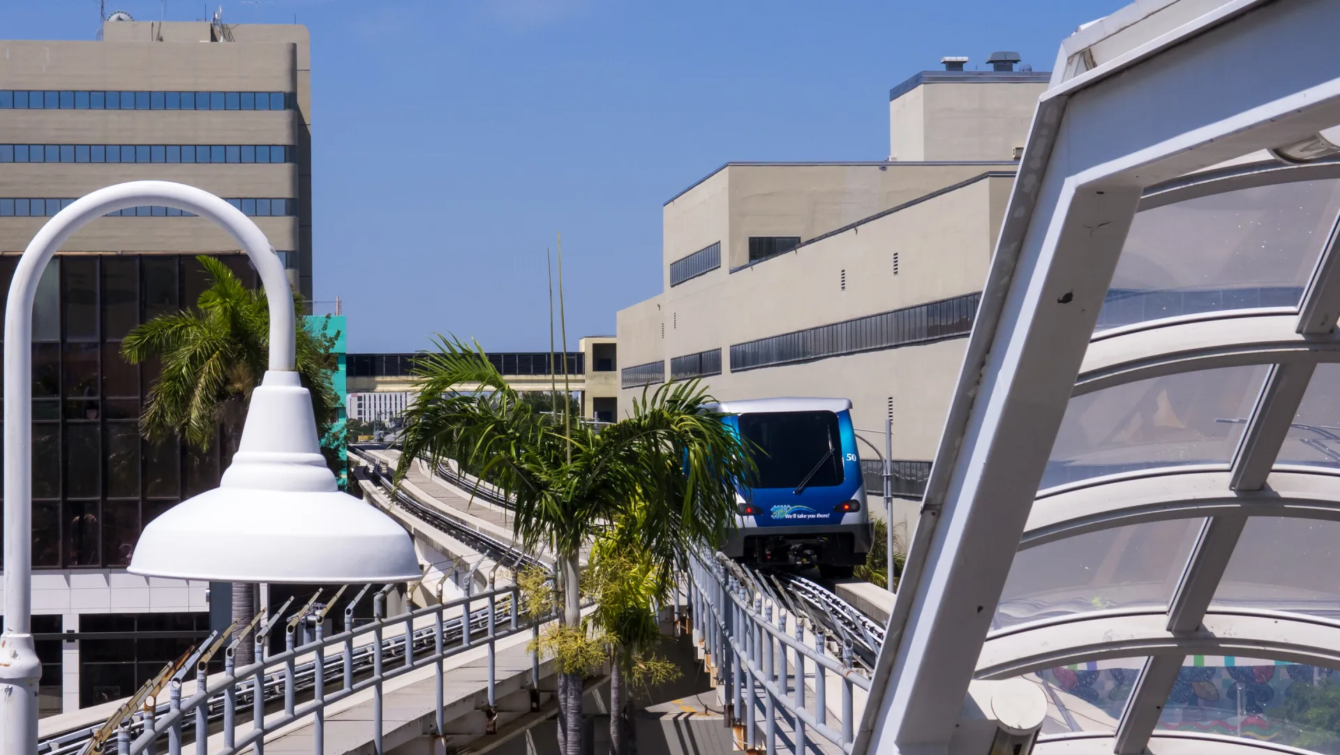 Miami Metromover passing through the downtown street grid